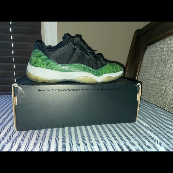 jordan 11 low green snakeskin - Picture 3 of 6